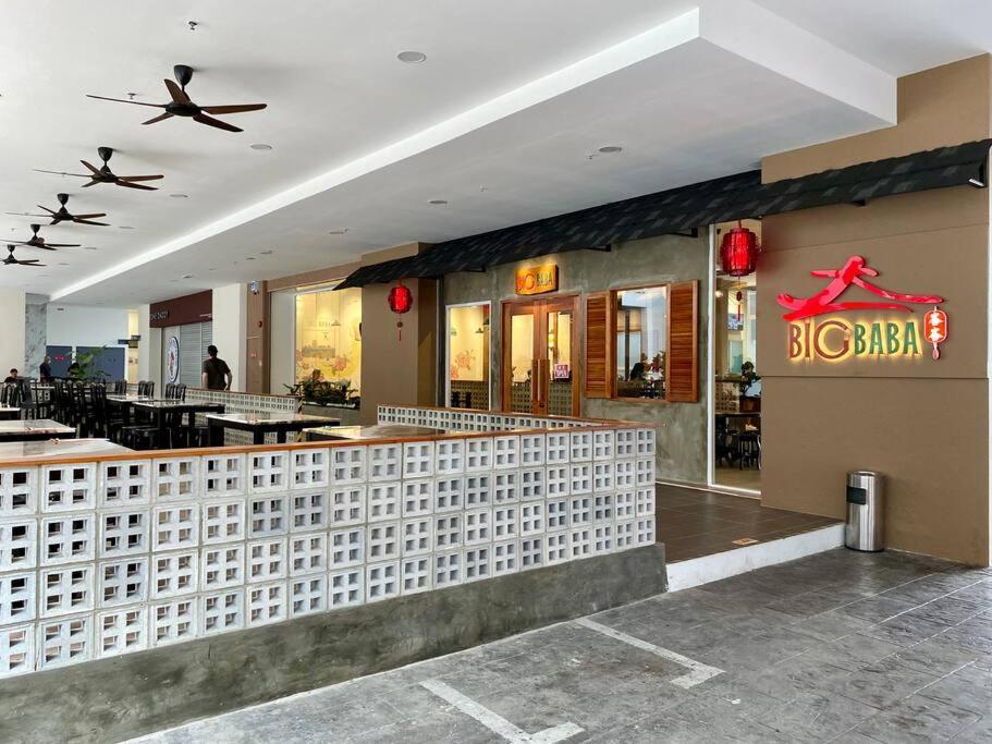 The Podium-3r2b-free 2 Parking-12 Pax-d323 Kuching