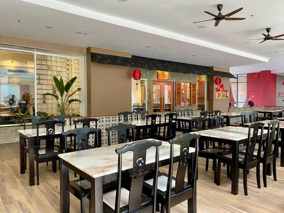 The Podium-3r2b-free 2 Parking-12 Pax-d323 * Kuching