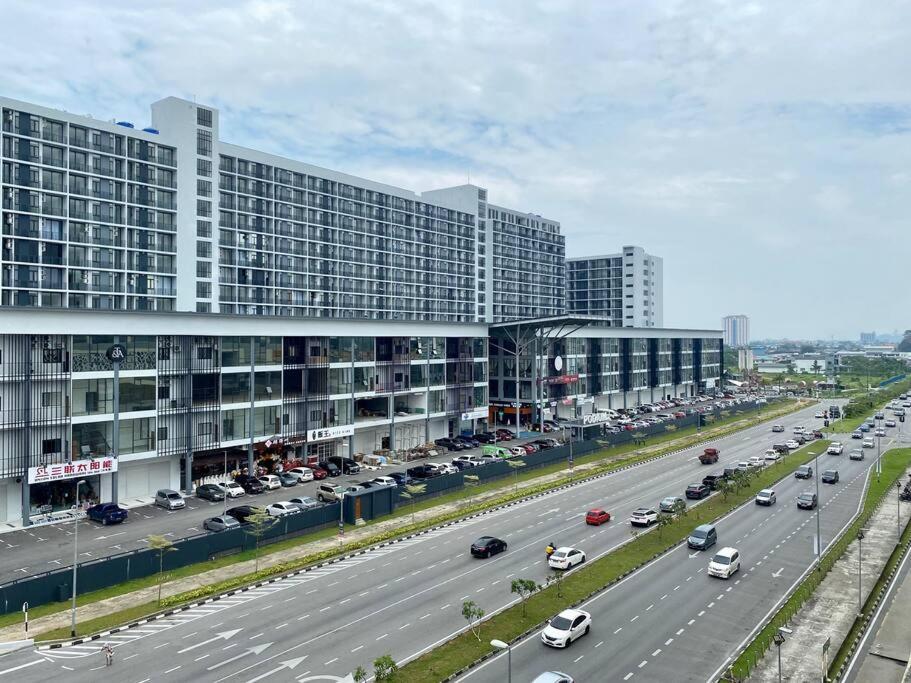 Apartment The Podium-3r2b-free 2 Parking-12 Pax-d323