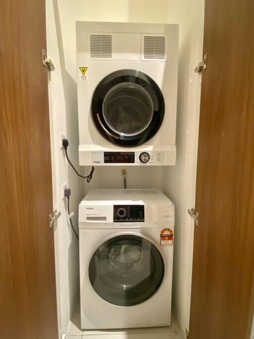 Apartment The Podium-3r2b-free 2 Parking-12 Pax-d323 *